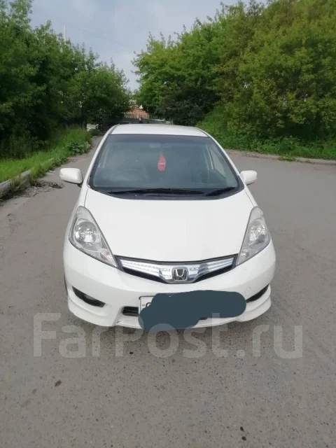 Honda Fit Shuttle. �������, 1.3, ������ ����