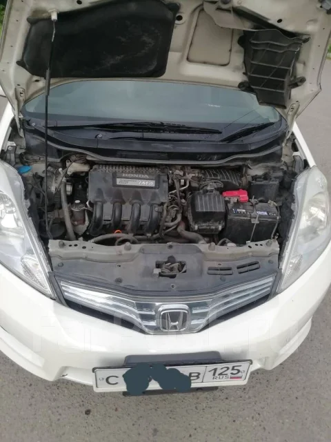 Honda Fit Shuttle. �������, 1.3, ������ ����