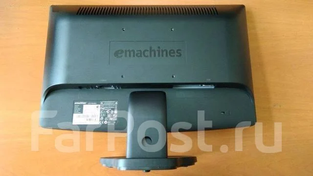 eMachines. 19" ����