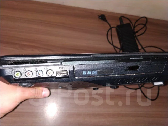 MSI GT683. 15.6", 2����, ��� 8 ��, ���� 498���, WiFi: 1, Bluetooth: 1, ����������� �� 4��. ����
