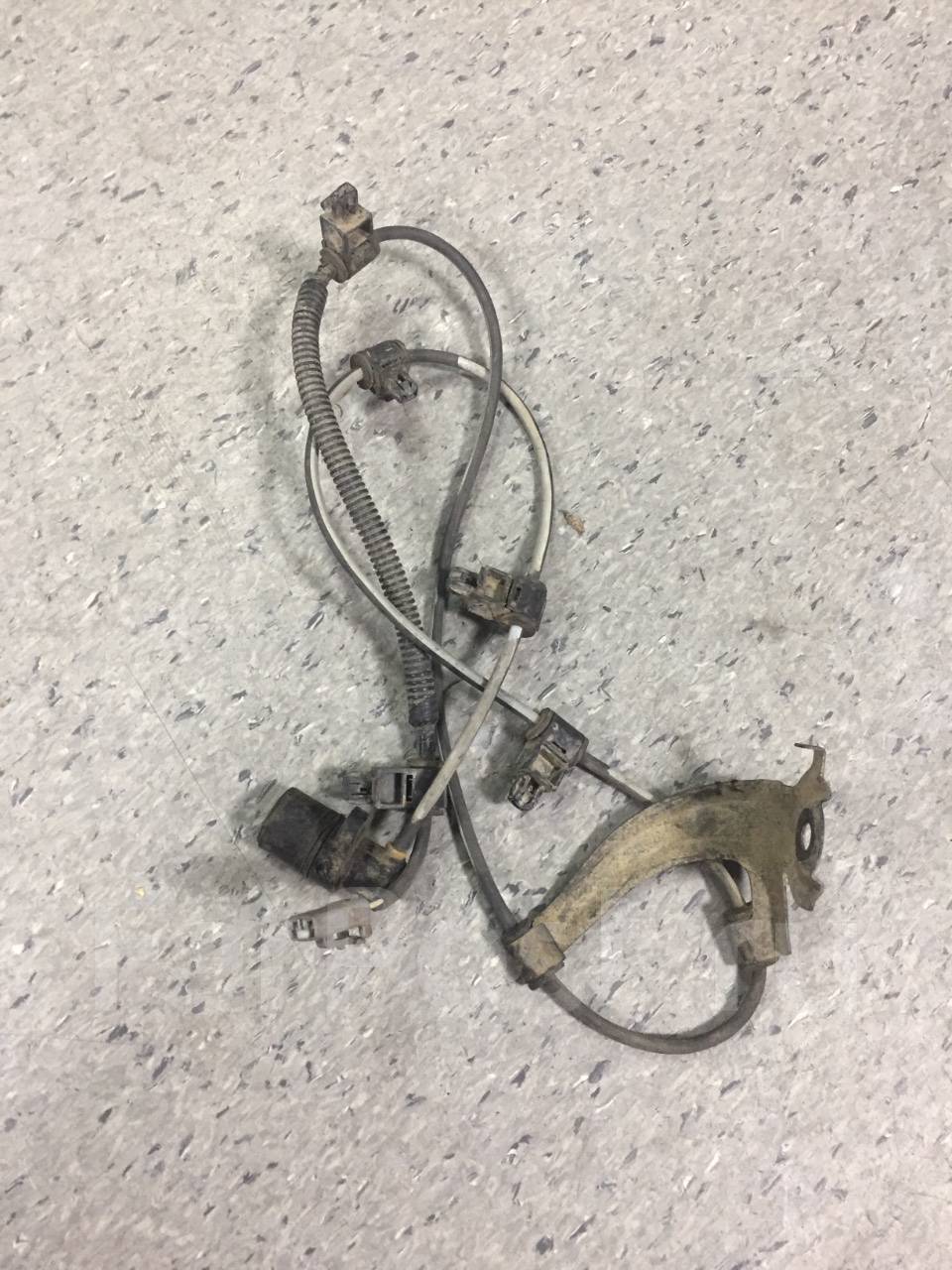 ленд крузер 80 датчик частоты вращения. датчик авс тойота ленд крузер 100. датчик абс передний правый ленд крузер 100. Toyota 89543-60020. датчик абс задний лексус лх600.