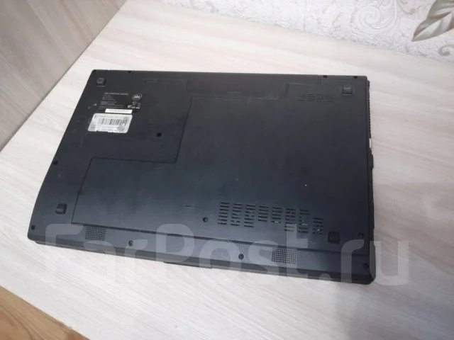 DNS Gamer. 17.3", 2,5����, ��� 6 ��, ���� 320���, WiFi: 1, Bluetooth: 1, ����������� �� 3��. ����