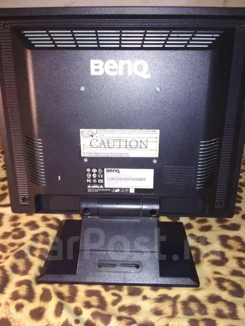 BenQ. 17" ����