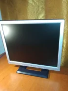 BenQ. 17" ����