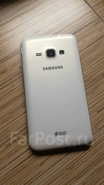 Samsung Galaxy J1 2016. �/�, �����, 3G, 4G LTE, Dual-SIM ����