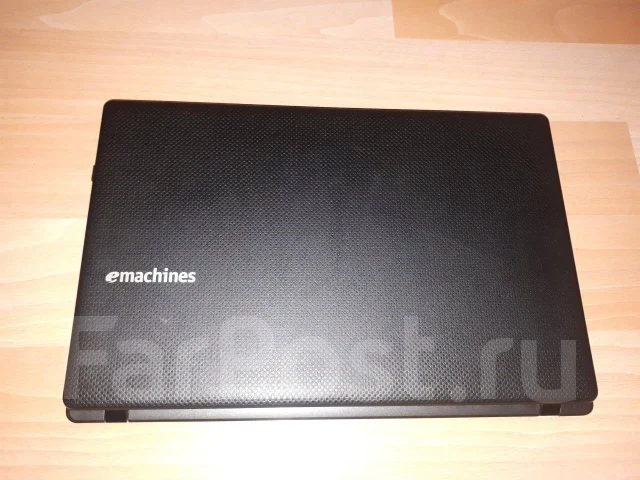 eMachines E732ZG. 15.6", 2,1����, ��� 3072 ��, ���� 500���, WiFi: 1 ����