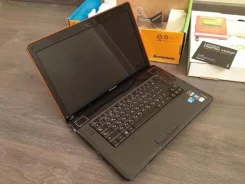 Lenovo IdeaPad Y550. 15.6", 2,1����, ��� 4 ��, ���� 230���, WiFi: 1, Bluetooth: 1, ����������� �� 2��. ����