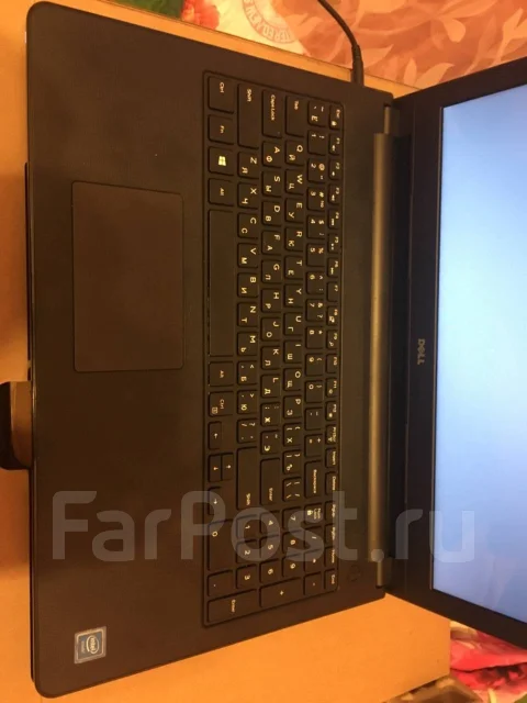 Dell Inspiron 3552. 15.6", WiFi: 1, Bluetooth: 1 ����