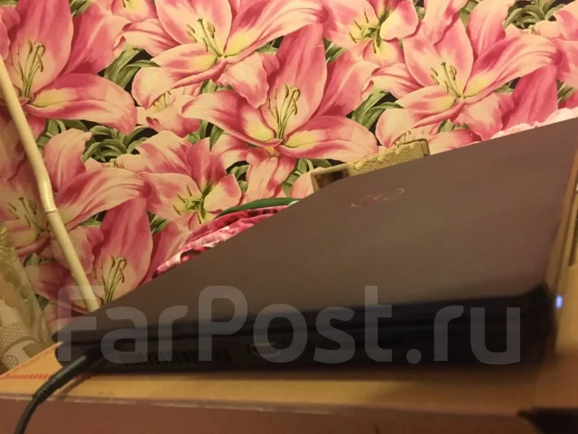 Dell Inspiron 3552. 15.6", WiFi: 1, Bluetooth: 1 ����