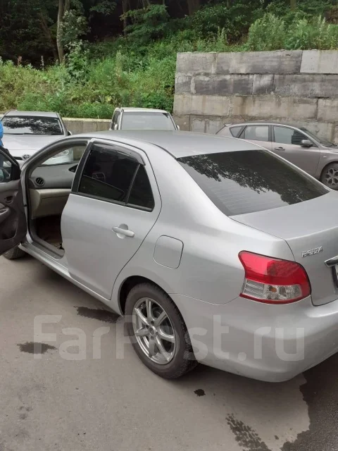 Toyota Belta. �������, ��������, 1.0 (71��.�.), ������, 130 000����. �� ����