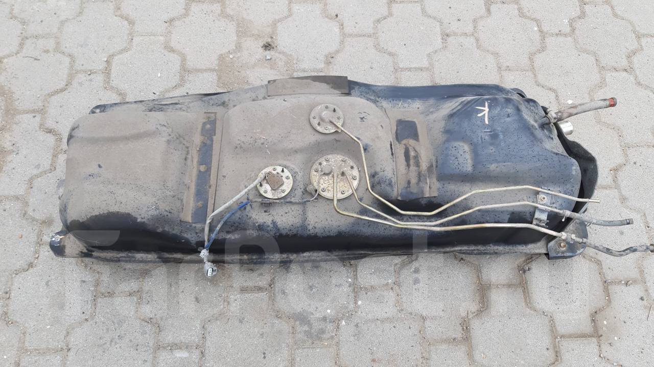 Объем бака хайс. Хайс региус открытие бензобака. Объем бака хайс. Хайс региус 89 года топливный бак. Объем бака хайс.