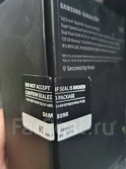 Samsung Galaxy S10+. �����, �����, 4G LTE ����