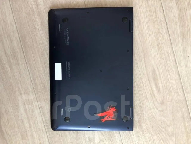 Prestigio. 13.3", 4,4����, ��� 4 ��, ���� 32���, WiFi: 1, Bluetooth: 1, ����������� �� 7��. ����