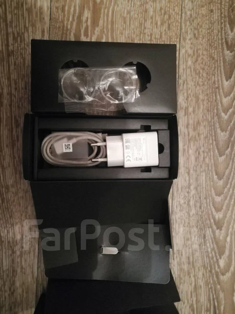 Honor 8 Pro. �/�, �����, 3G, 4G LTE, Dual-SIM, NFC ����