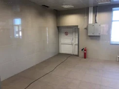 ������ ���������. 300��&sup2;, ����� ������ 17�, �-� ��������������, 1/3 ���� ����