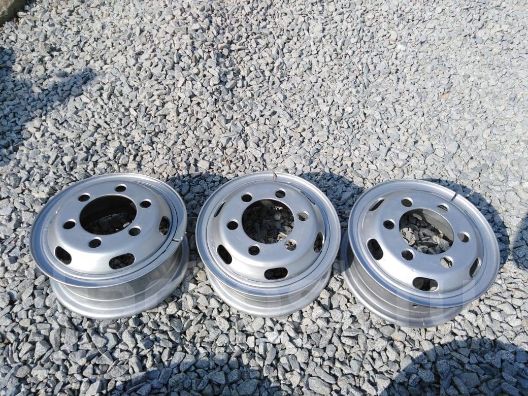 Диск колеса хино 19. 5. Грузовой диски r16. Диски под батоны на рулевую камаз 4308. Рулевые диски под батоны 22.