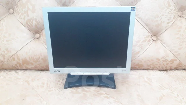 BenQ. 15" ����