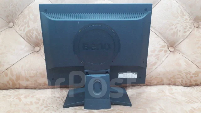 BenQ. 15" ����
