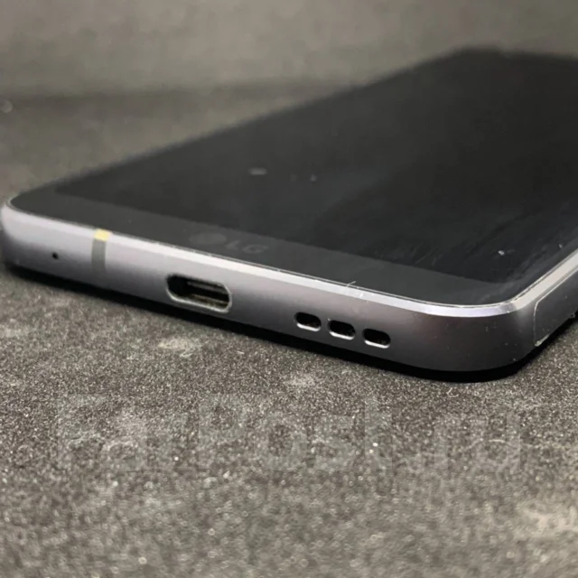 LG G6. �/�, 32 ��, ������, 3G, 4G LTE, Dual-SIM, ����������, NFC. ��� ����� �� ������������ ����