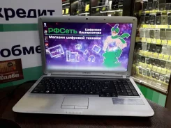 Samsung R528. 15.6", 2,2����, ��� 4 ��, ���� 160���, WiFi: 1, Bluetooth: 1 ����