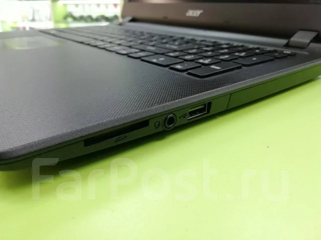 Acer Extensa. 15.6", 2,5����, ��� 4 ��, ���� 500���, WiFi: 1, Bluetooth: 1, ����������� �� 2��. ����