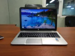 HP Envy 15. 15.6", 2 400����, ��� 8 ��, ���� 250���, WiFi: 1, Bluetooth: 1, ����������� �� 3��. ����
