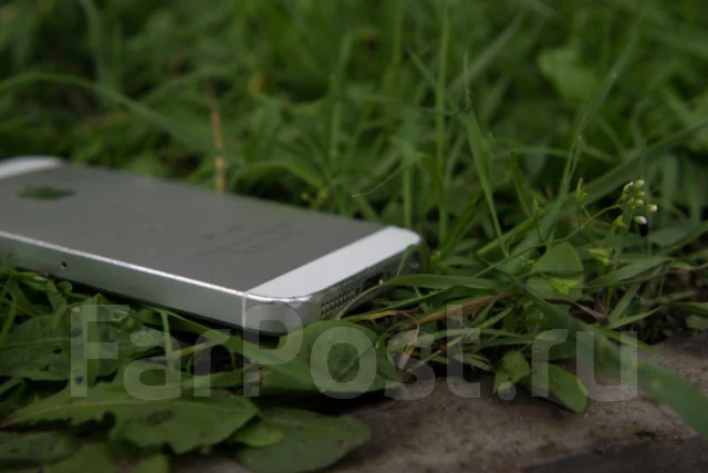 Apple iPhone 5. �/�, �����, 3G, 4G LTE ����