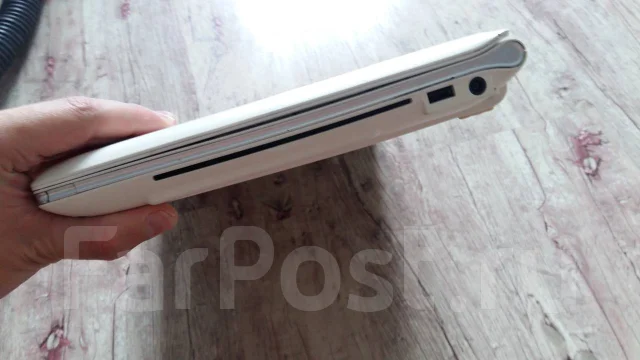Samsung Q320. 13.4", 2,2����, ��� 4 ��, ���� 80���, WiFi: 1, Bluetooth: 1, ����������� �� 1��. ����