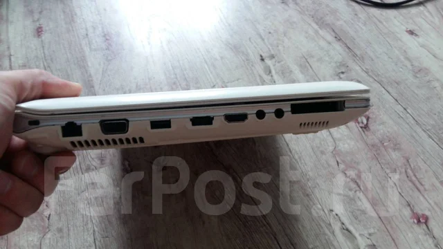Samsung Q320. 13.4", 2,2����, ��� 4 ��, ���� 80���, WiFi: 1, Bluetooth: 1, ����������� �� 1��. ����