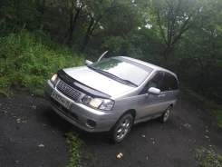 Nissan Liberty. �������, ��������, ������ ����