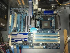 LGA1366