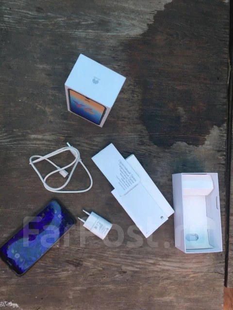 Huawei Y6 2019. �����, ������, 4G LTE ����