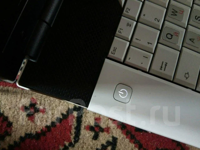 Fujitsu Amilo Pa 3553. WiFi: 1, Bluetooth: 1 ����