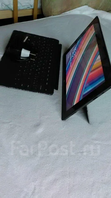Microsoft Surface Book ����