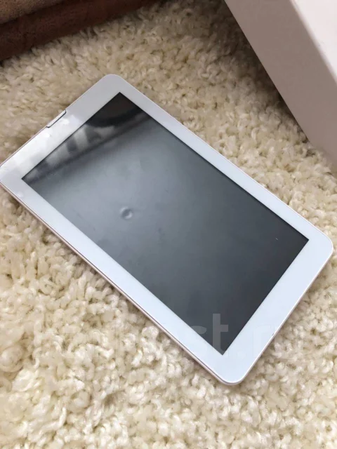 Acer One 10 ����