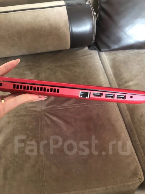 HP 15-bs051ur. 15.6", ��� 64 �� � ������, ���� 500���, WiFi: 1, Bluetooth: 1 ����
