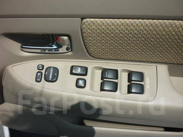 Toyota Raum. �������, ��������, 1.5 (105��.�.), ������, 78����. ��, �/�. ��� ����� �� ������������ ����