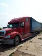 Freightliner Columbia, 2003 в Набережных Челнах Freightliner Columbia. Freightliner CL120 Columbia в сцепке с п/п штора Fruehauf, 12 700 куб. см., 37 000 кг., 6x4