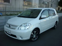 Toyota Raum. �������, ��������, 1.5 (105��.�.), ������, 70����. ��, �/�. ��� �����