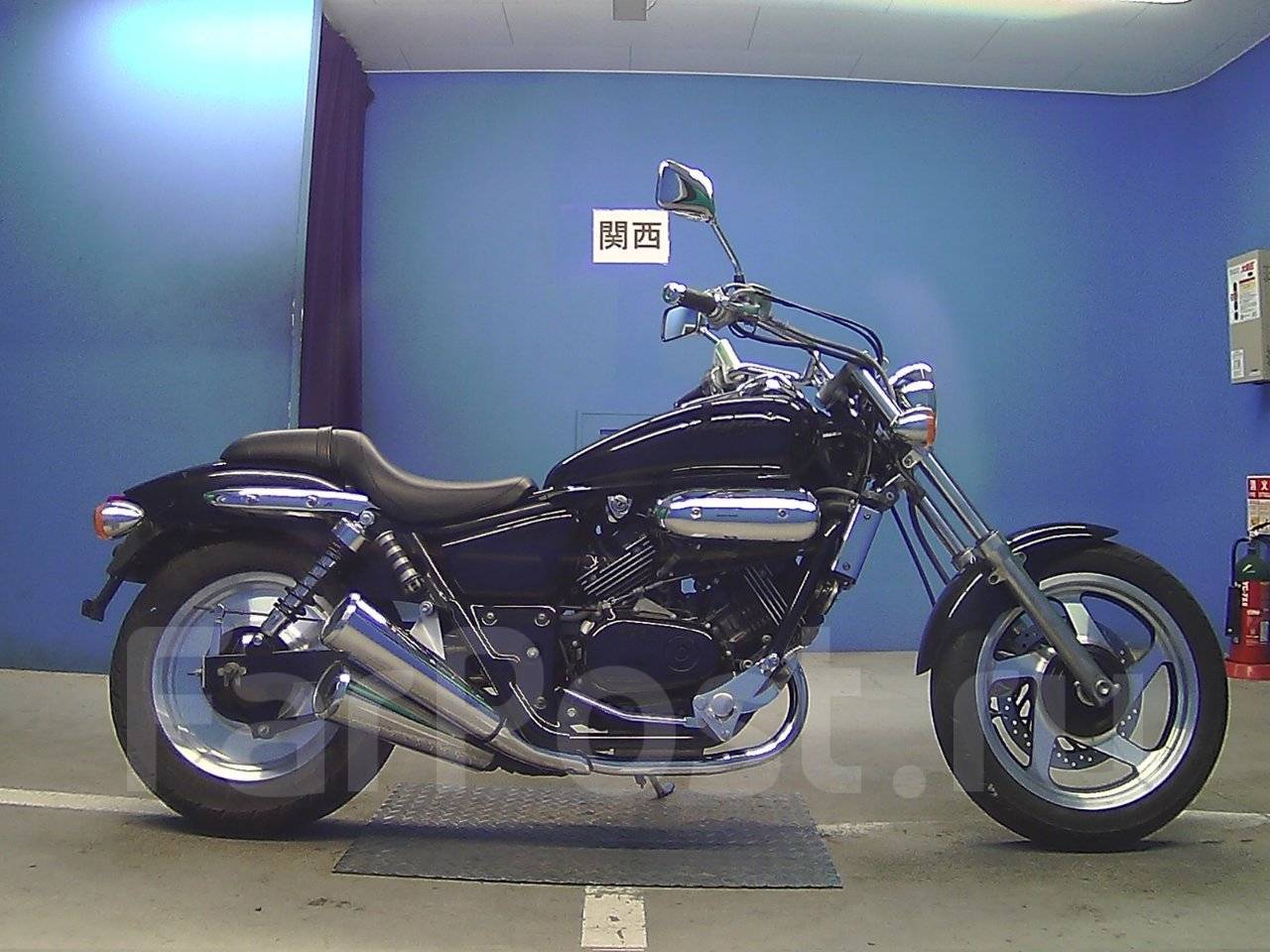 Иллюминатор 250. Кавасаки иллюминатор 250. Kawasaki Eliminator 250. Мотоцикл иллюминатор 250 v. Honda Magna 250 с кофрами.