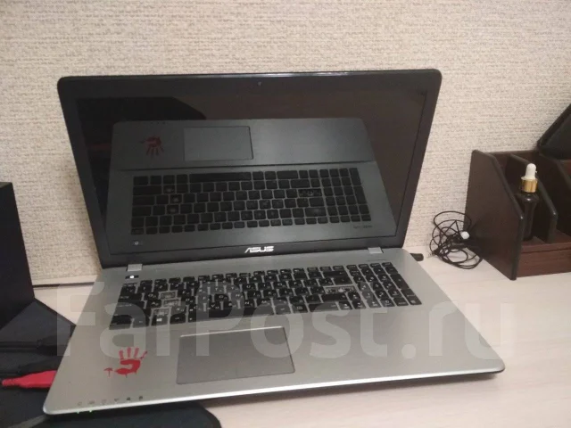 Asus K750JB-TY044H. 17", ��� 8 ��, ���� 500���, WiFi: 1, Bluetooth: 1 ����