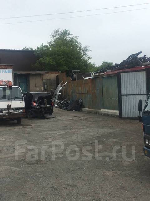 Помещение под склад (автосервис) - Складские помещения во Владивостоке