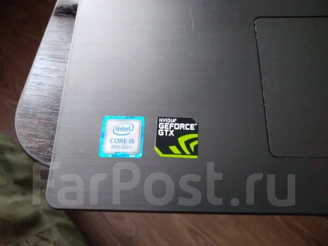 Lenovo IdeaPad 330. 17.3", 2 300����, ��� 8 ��, ���� 1 000 000���, WiFi: 1, Bluetooth: 1 ����