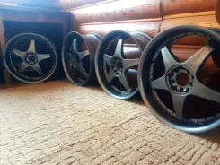 Kosei. 7.5x18", 5x100, 5x114.3, ET42 ����