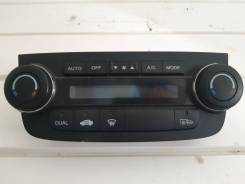 Блок управления климат-контролем Honda CR-V 2007-2012г в Топках Блок управления климат-контролем. Honda CR-V, RE, RE3, RE4, RE5, RE7 K24A, K24Z1, K24Z4, R20A1, R20A2