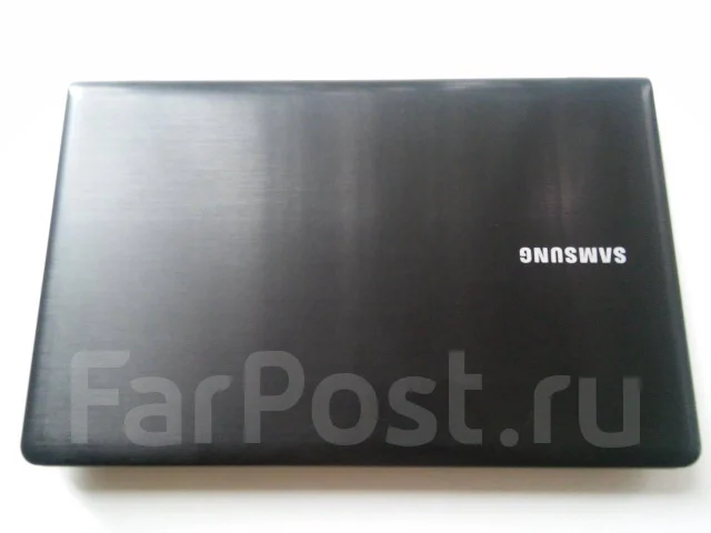 Samsung 350E5C. 15.6", 3,4����, ��� 8 ��, ���� 628���, WiFi: 1, Bluetooth: 1, ����������� �� 3��. ����