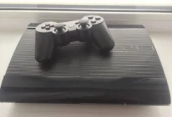 Sony PlayStation 3 Super Slim ����