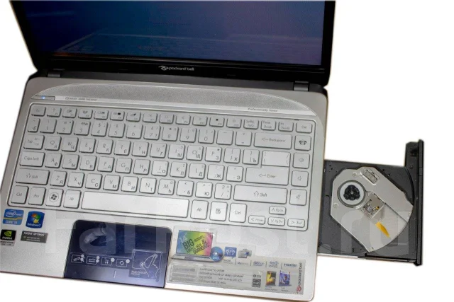 Packard Bell EasyNote NX69. 14", 2����, ��� 8 ��, ���� 240���, WiFi: 1, Bluetooth: 1, ����������� �� 2��. ����