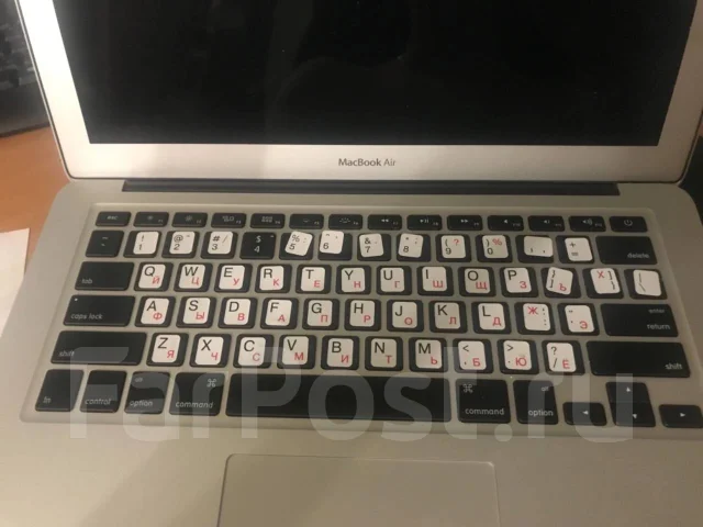 Apple MacBook Air 13 2013 Mid MD760. 13.3", 2,6����, ��� 4 ��, ���� 128���, ����������� �� 12��. ����