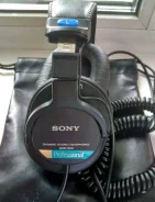Sony MDR-7506 ����